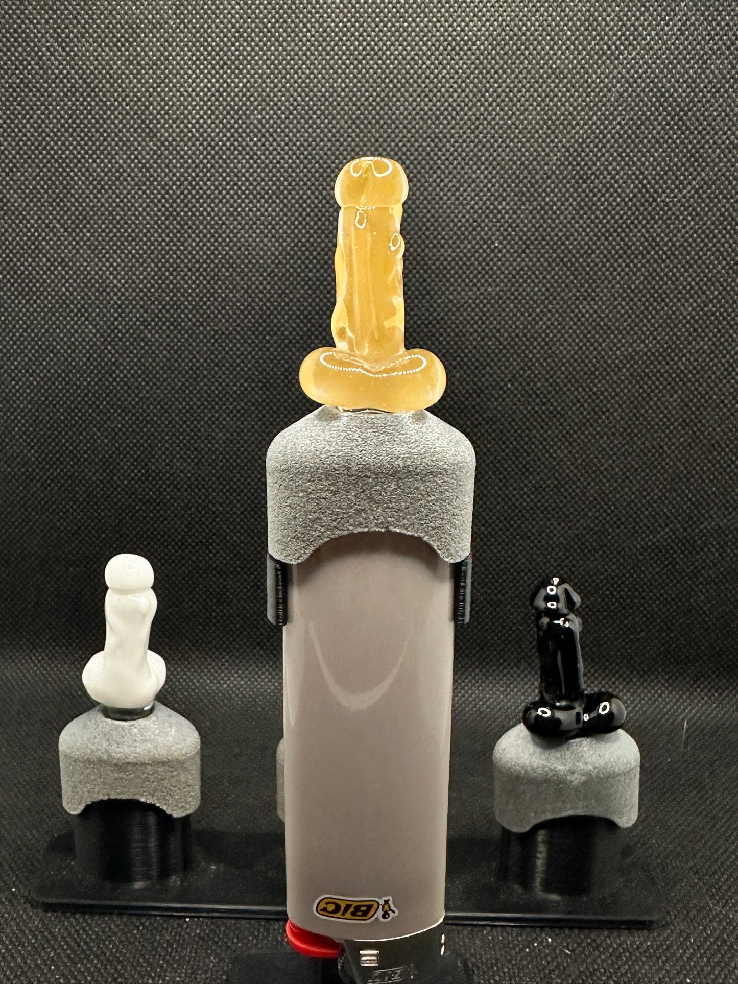 @hensleyglassart Clear beige peen